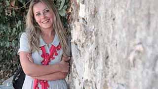 Vildan Atasever Kürtçe öğreniyor