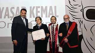 Yaşar Kemal'e fahri doktora
