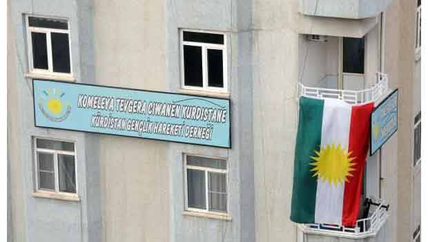 Diyarbakır'da Kürdistan Bayrağı