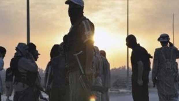 Pakistan'da Okula Silahlı Baskın! 500 Öğrenci Rehin Alındı