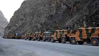 Hakkari'ye askeri sevkiyat yapıldı