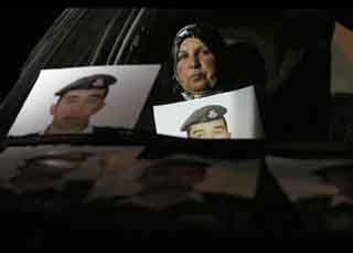 IŞİD'in Yaktığı Pilotun Annesi Acıya Dayanamadı Öldü