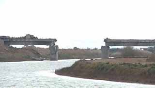 IŞİD Irak’ı Kürdistan’dan ayırdı 