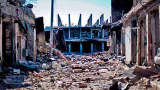 Kobani’de 10 bin kişilik kamp 