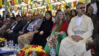 Kürtlerin ulusal kıyafeti de yasaklandı