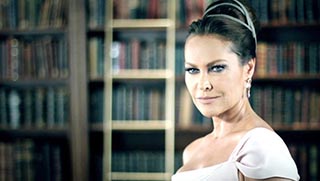 Faşist MHP'den Hülya Avşar'a: O Seti Başına Yıkarız