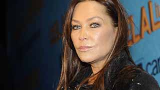 Hülya Avşar'dan MHP'ye cevap: Sana ne lan!