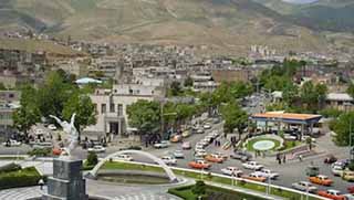 Newroz, Güney ve Doğu Kürdistan sınırlarını fiilen kaldırıyor