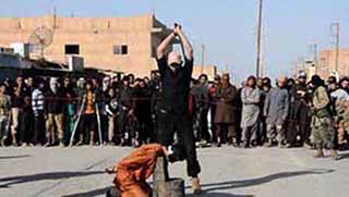 IŞİD bir kürdün başını kesti