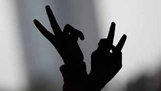 Ayrı Durmak Fakat Aynı Düşünmek!