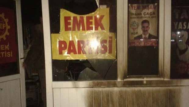 HDP Soma ilçe binası ateşe verildi