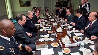 ABD Savunma Bakanlığı: Kürtler’e doğrudan silaha karşıyız 