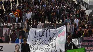  Kürtler sınırda İran'ı uyardı 