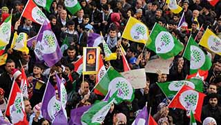  3 kentte HDP'lilere saldırı