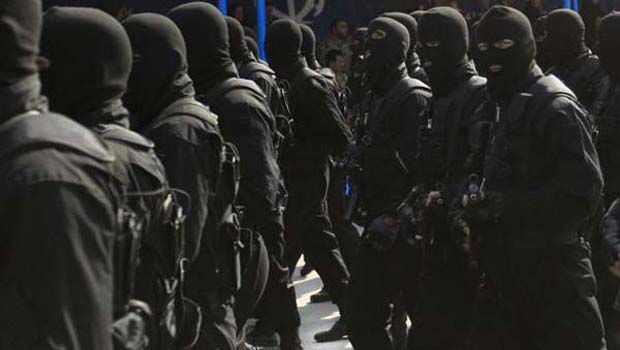 İran, Doğu Kürdistan’a özel timleri yığdı’
