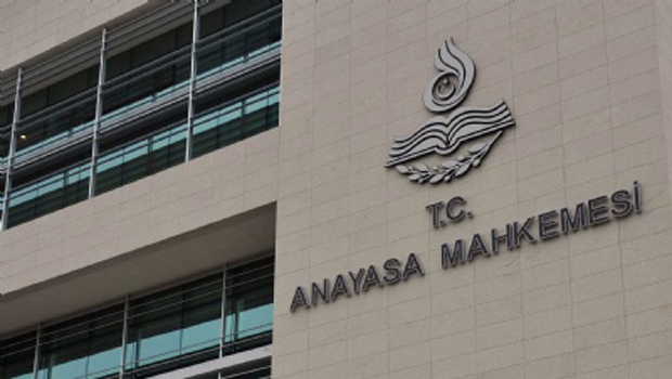 Anayasa Mahkemesi'nden Kürtçe kararı
