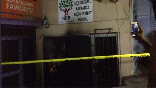 İstanbul'da HDP bürosuna molotoflu saldırı