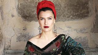 Yeni albümünde kürtçe de okuyacak