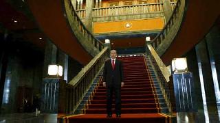 Guardian: Türkiye kavşak noktasında