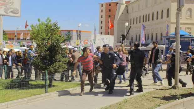 HDP'nin Erzurum mitinginde gerginlik