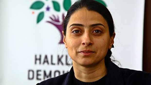 Feleknas Uca'nın Kürtçe yemin talebine HDP'den izin çıkmadı