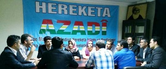 Azadi Hareketi'nden Toplu İstifalar