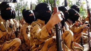 IŞİD bu defa 15 yaşındaki bir çocukla cenaze törenini kana buladı