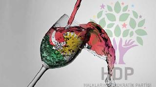 Kürtleri Yok Saymakla Demokrasiye Geçilemez!