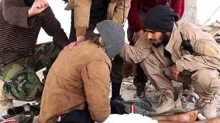 IŞİD'in zina gerekçesiyle 15 kişiyi taşlayarak öldüreceği açıklandı