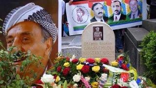  Şehid Dr. Qasımlo mezarı başında anıldı 