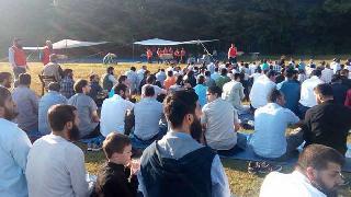 IŞİD, İstanbul'da toplu bayram namazı kıldı