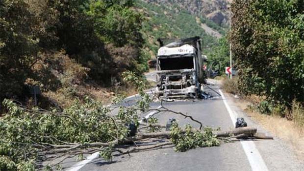 Tunceli-Erzincan karayolu yeniden ulaşıma kapatıldı