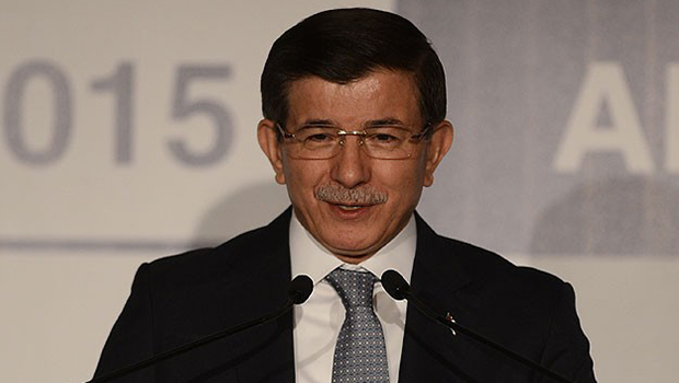 Davutoğlu: Bir ülkedeki mutluluk kadınların yüzünden okunur