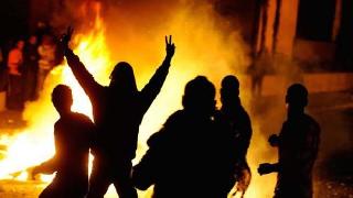 Tiranlar, Titanlar ve Devrim yolunda top atanlar