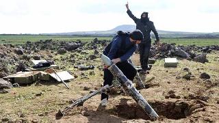 IŞİD Kobane'de Kürt köylerini havanlarla vurdu