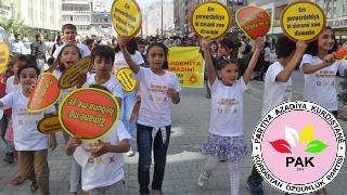 PAK: Anadille Eğitim İçin 1 Günlük Boykot