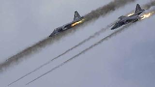 Rus uçakları Suriye'de IŞİD komuta merkezlerini imha etti