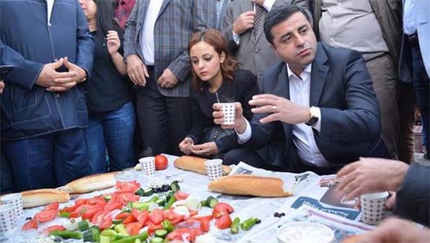 Demirtaş'a 'Kandil ateşkes ilan edecek mi?' sorusu!