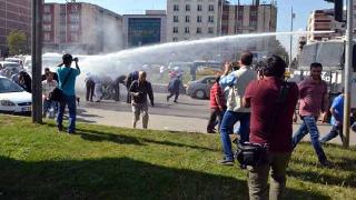 Diyarbakır'da Ankara katliamı protesto edildi. 1 kişi hayatını kaybetti