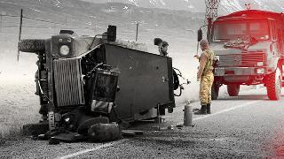 Hakkari'de askeri araç devrildi: 13 asker yaralı