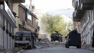 Silvan'da sokaklar insanlara bir daha kapatıldı