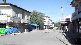 Seçim bitti, Silvan'da sokağa çıkma yasağı geleneği bitmedi