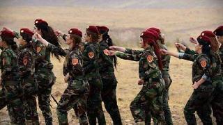 Ezidi kadınlar Keçên Rojê taburu kurdu