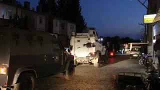 Nusaybin’de Polis aracına saldırı