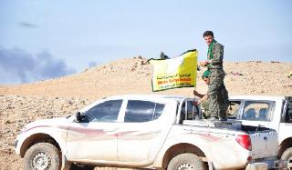 Demokratik Suriye Güçleri stratejik kasabaya girdi