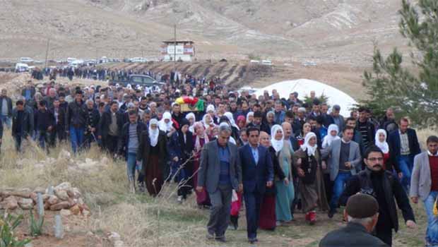 Silvan'a canlı kalkan olarak giden HDP'lilerle irtibat kesildi