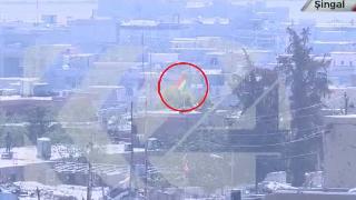 Şengal Şehir merkezinde Kürdistan Bayrağı!