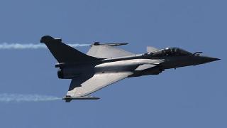 Fransız Uçakları IŞİD'in Kalesini Bombaladı