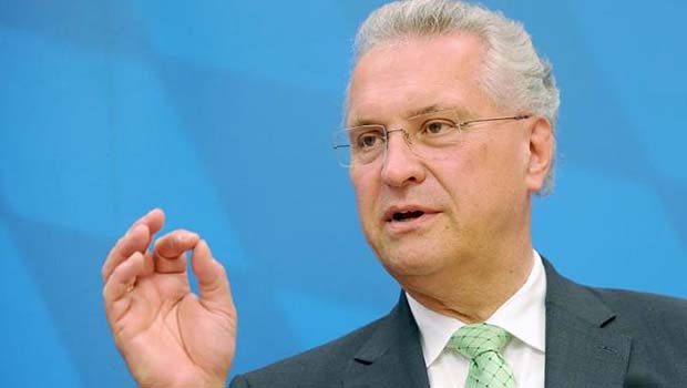 Alman Bakan'dan Potansiyel tehdit oluşturan radikal İslamcılara karşı eylem çağrısı