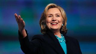 Clinton'dan Bağdat'a: Peşmergeyi silahlandırın, aksi taktirde...